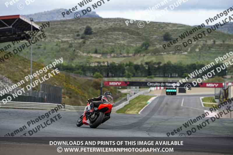cadwell no limits trackday;cadwell park;cadwell park photographs;cadwell trackday photographs;enduro digital images;event digital images;eventdigitalimages;navarra;no limits trackdays;peter wileman photography;racing digital images;trackday digital images;trackday photos